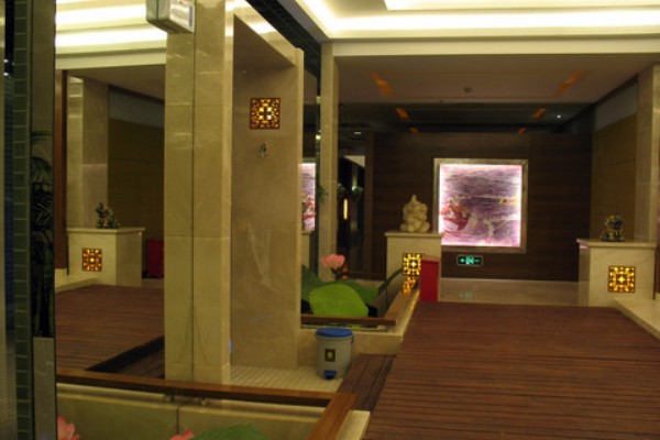 胸部按摩，重庆养生达人必去的地方，你去了吗？