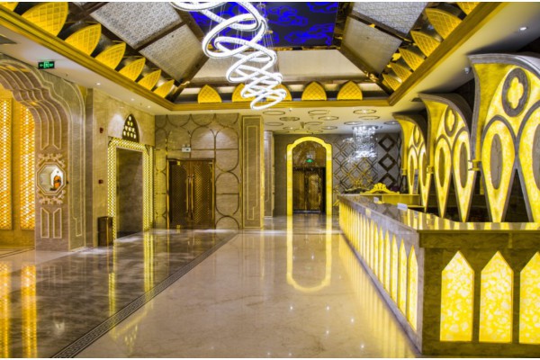 “欧洲风情，重庆按摩，舒缓身心一指间”